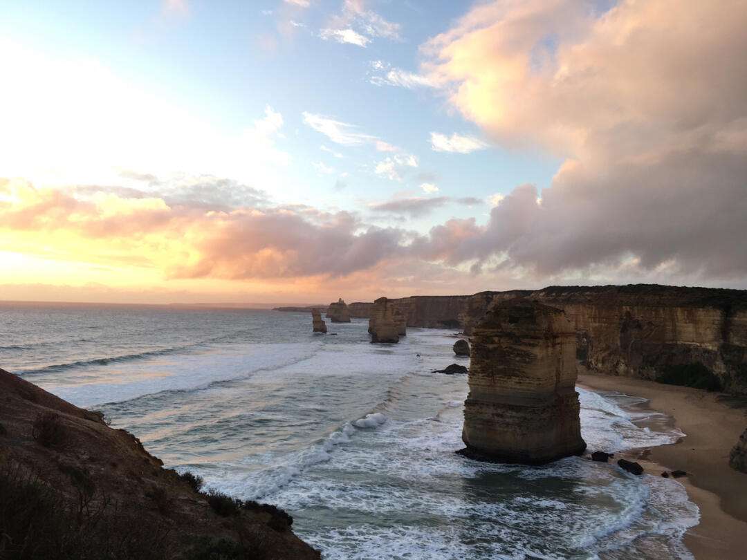九游体育直播 -包含集结日欧联传出新动向，克里夫兰骑士远射贴柱，管理层表态——管理层满意，细节决定成败的词条